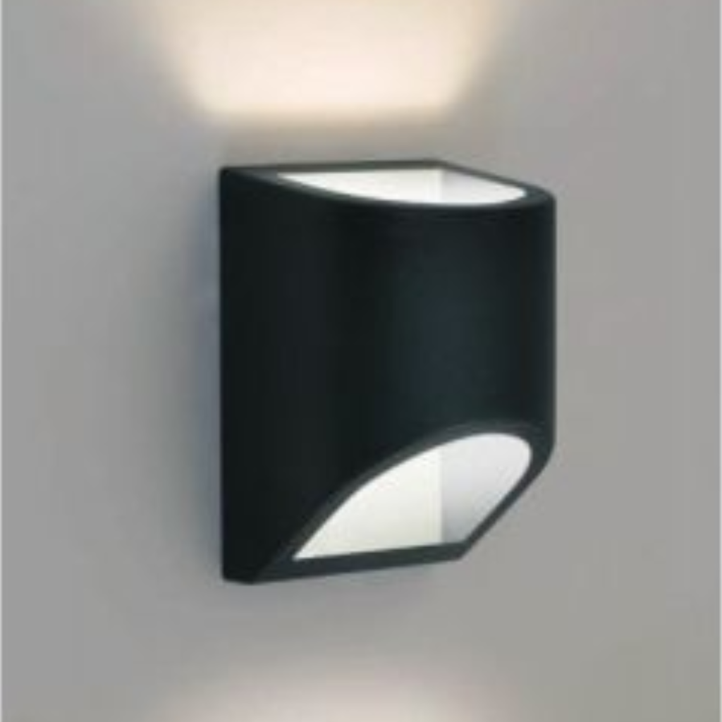 Luminaria DUPLO de aplicar en pared c/ zócalo E27. Cuerpo en aluminio inyectado, con vidrio satinado.