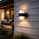 Aplique de pared bidireccional con led integrado 2x5w. Construido en ABS. Uso exterior ip65 negro